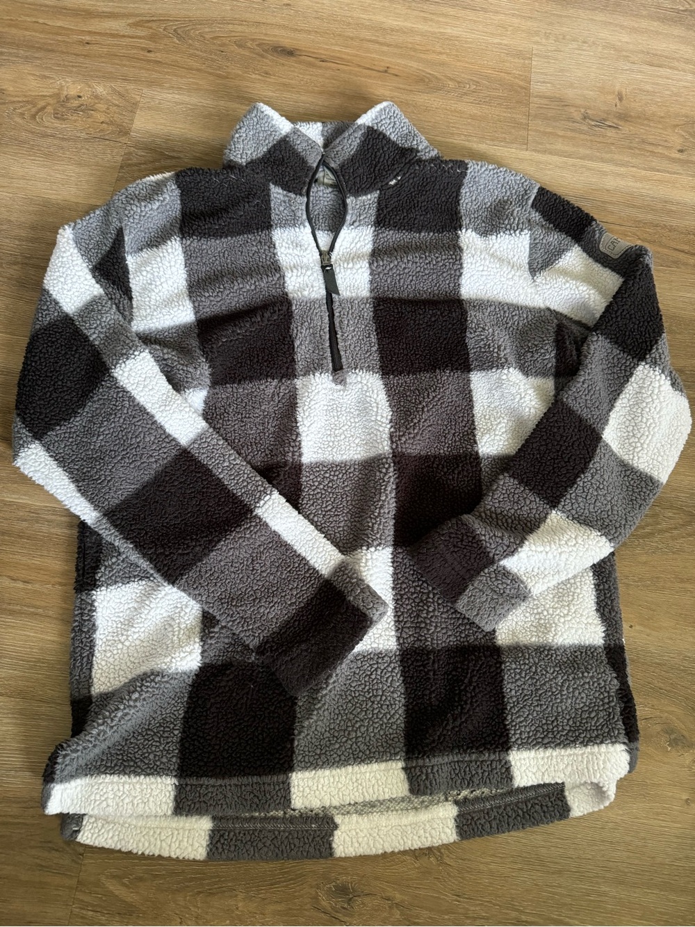 Women’s large Black Gray White Plaid Sherpa Quarter-Zip Pullover camp Lebanon